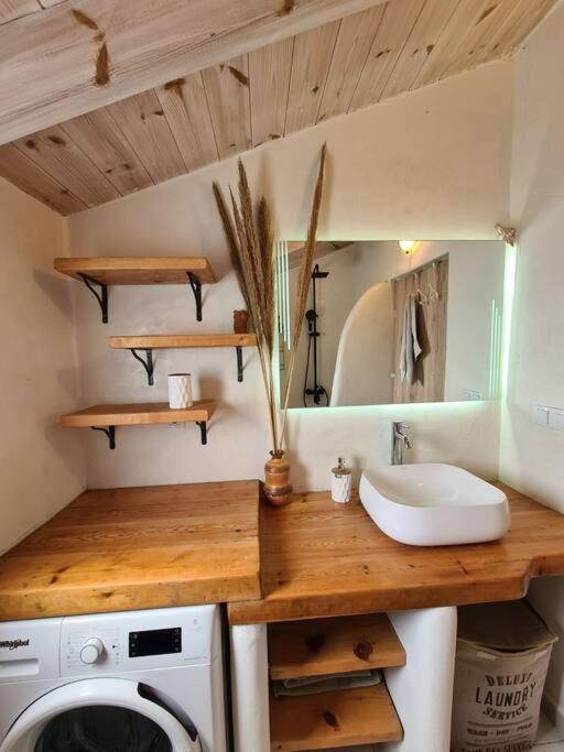 Apartment Lemonia With Yard Pitsidia