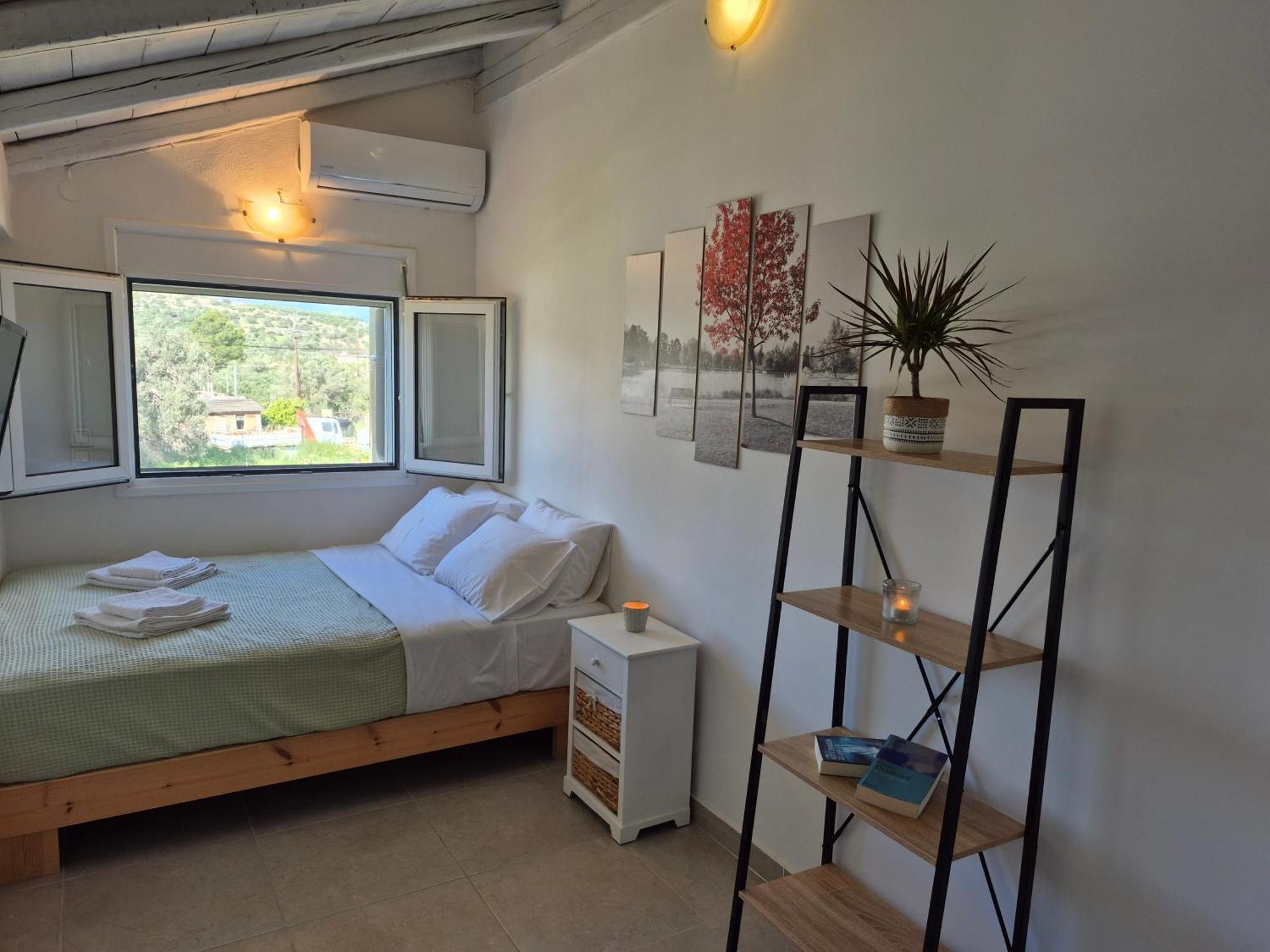 Lemonia With Yard Apartment Pitsidia