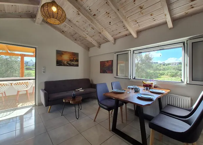 Lemonia Apartment With Yard