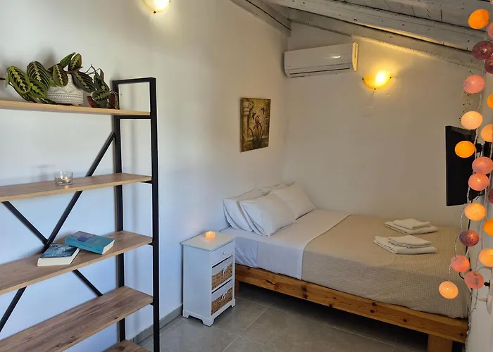 Lemonia Apartment With Yard